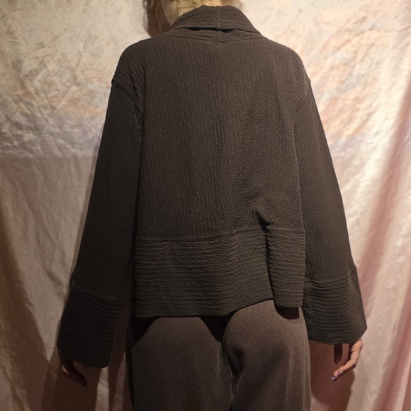 Lululemon Like New Retreat Yourself - Picture 10 of 12